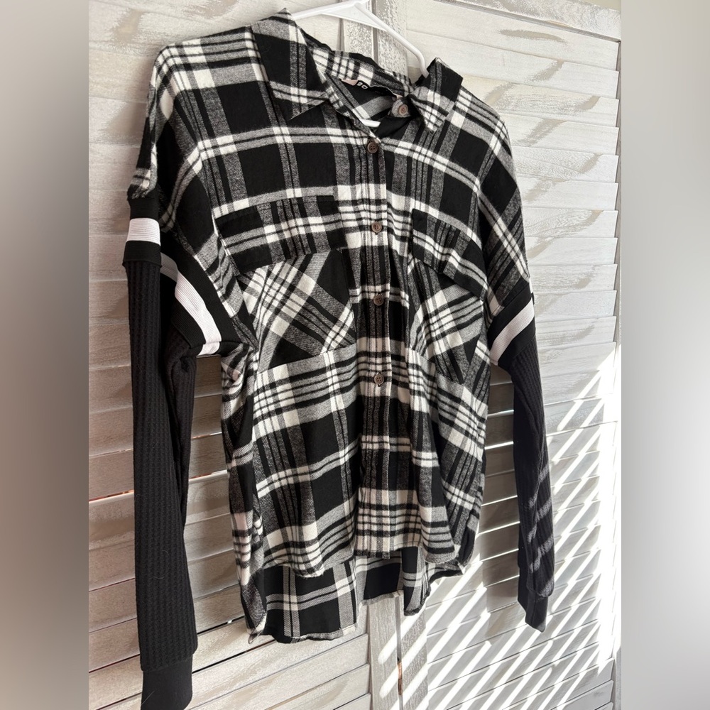 Plaid shirt button up